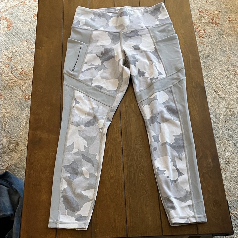 Athleta Light Gray Camouflage Leggings